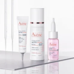 Eau Thermale Avène Hyaluron Activ Procedure Micro-Lift Crema Labbra & Occhi Effetto Lifting Occhi Corregge Rughe e Rughe Profonde con Retinal Niacinamide Acido Ialuronico, 15ml