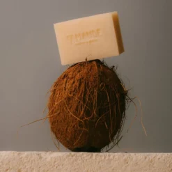 L'Amande Sapone naturale artigianale al cocco detergente per viso e corpo, 150 g