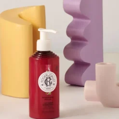 Roger&Gallet Gingembre Rouge - Latte Corpo Bacche Rosa Zenzero Benzoino, 250ml
