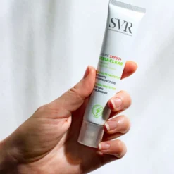 SVR Sebiaclear - Crème SPF50+ Trattamento Anti-Imperfezioni Opacizzante, 40ml